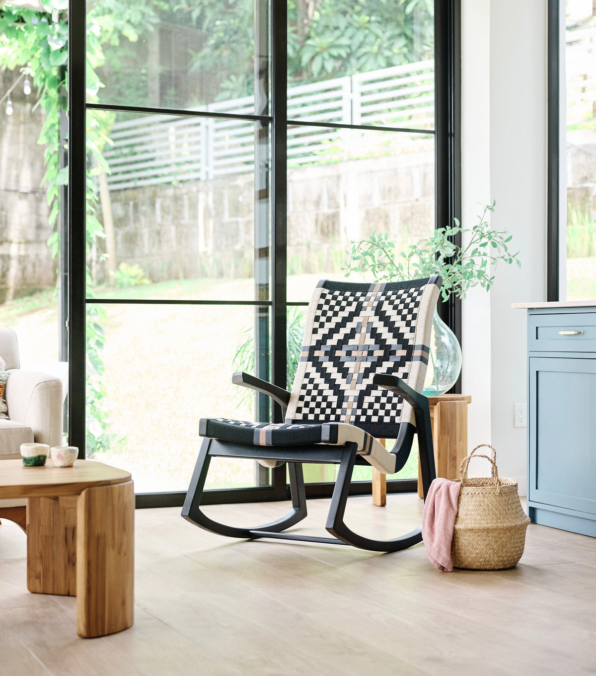 Charcoal Teak / Colonial Pattern