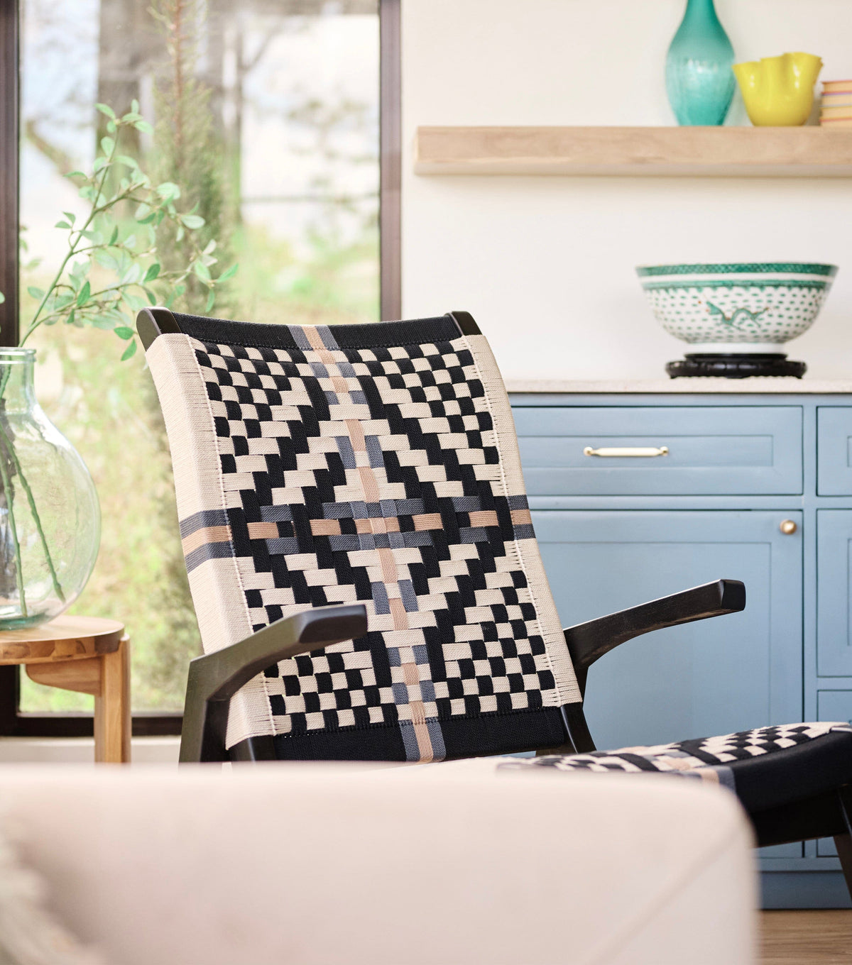 Charcoal Teak / Colonial Pattern