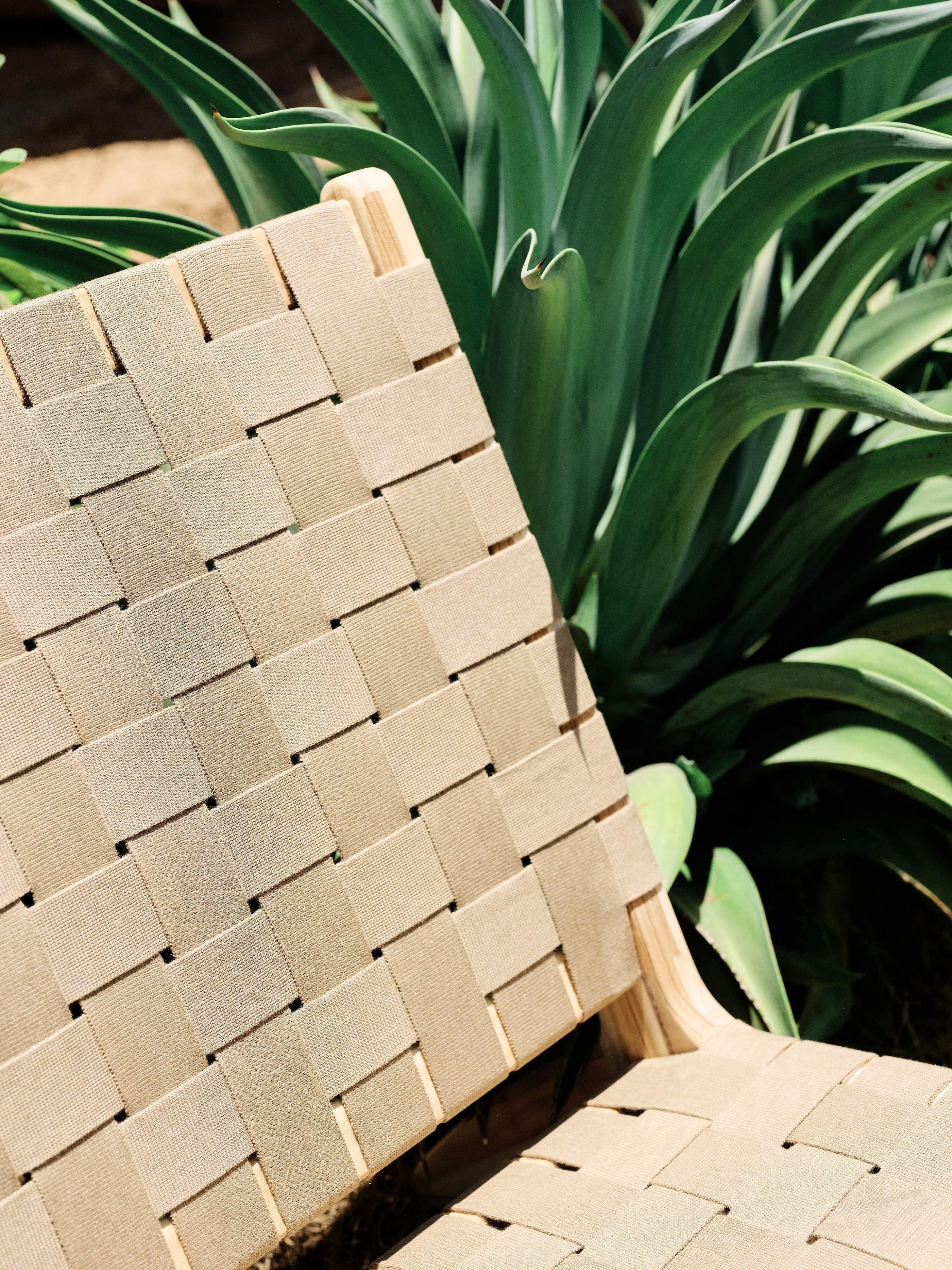 Sealed / Beige Outdoor Straps