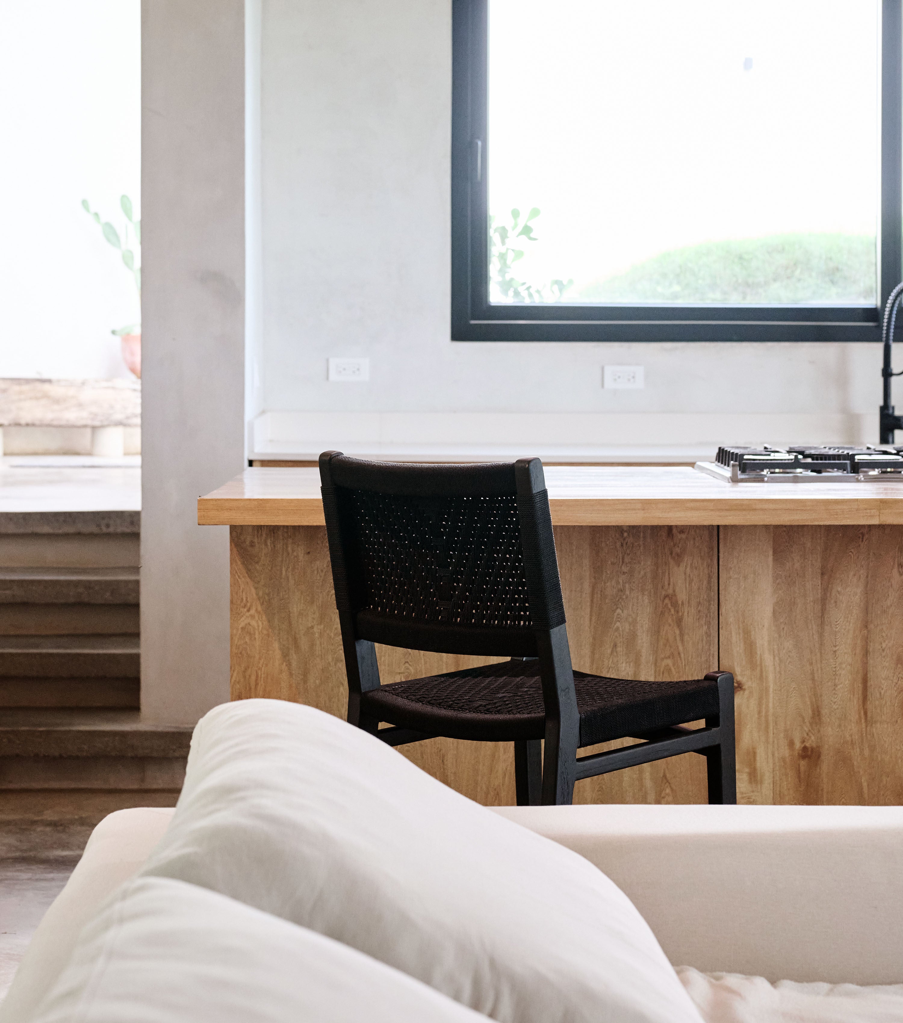 Charcoal / Black V Braided Cord / Counter